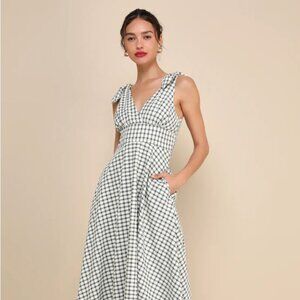 ✨ NWT — Lulus Sweetest Posture Navy and Cream Gingham Midi Dress With Pockets!!